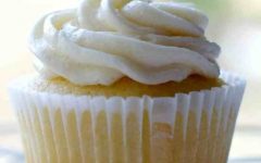 Moist Vanilla Cupcakes: A Delightful Treat for Every Occasion